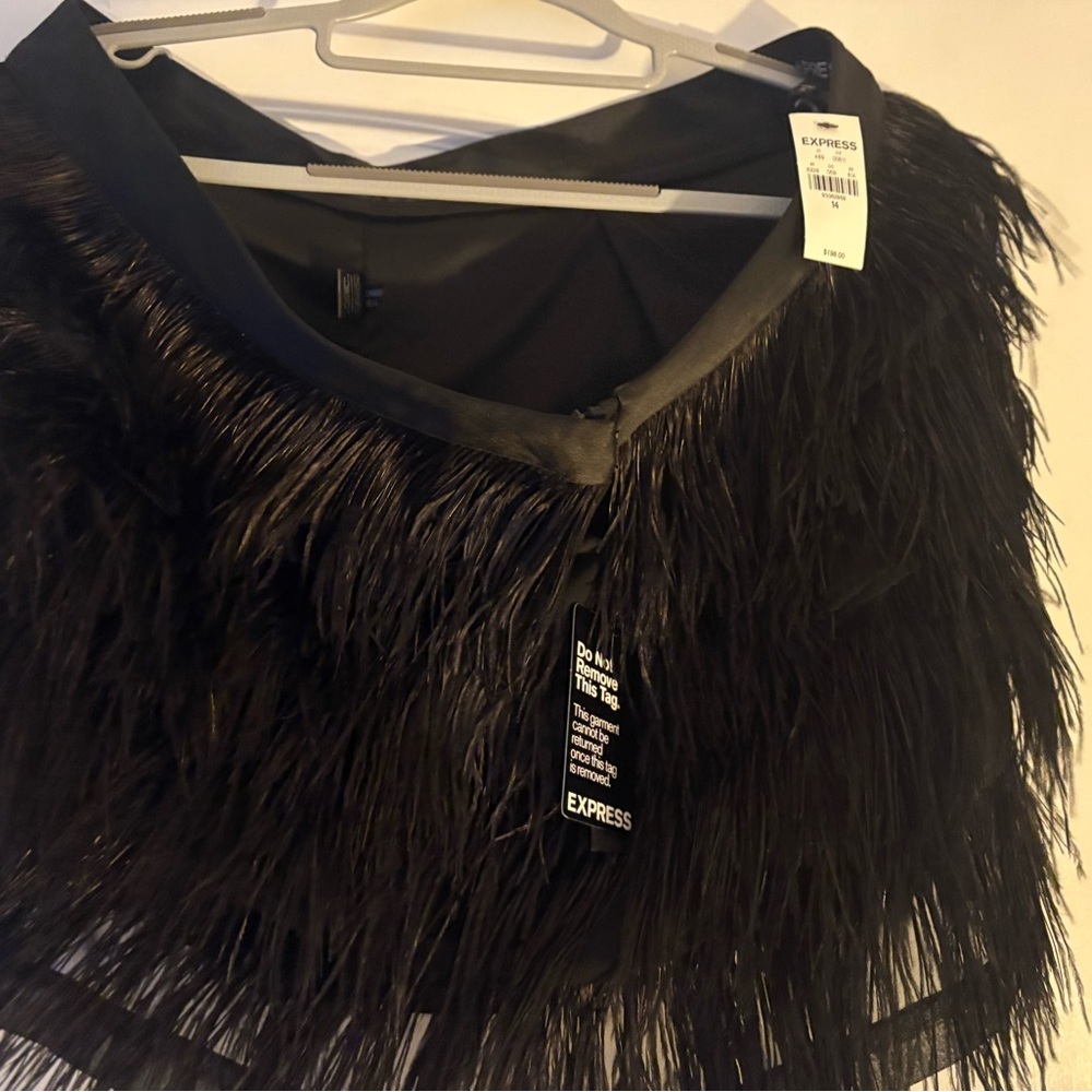 Express Black Feathered Skirt New - Picture 4 of 7